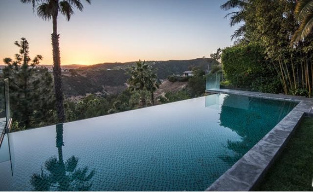 Casas de sonho: Uma exótica mansão tropical no coração de Hollywood (fotos) 