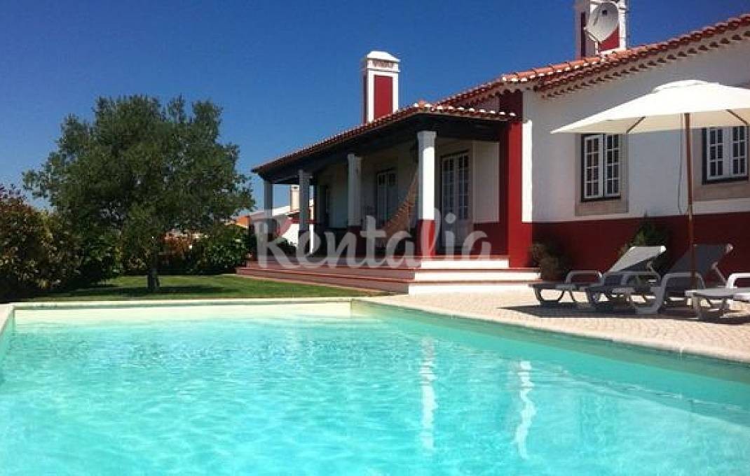 Casas de fim de semana: Refúgio de montanha em Óbidos (fotos) 