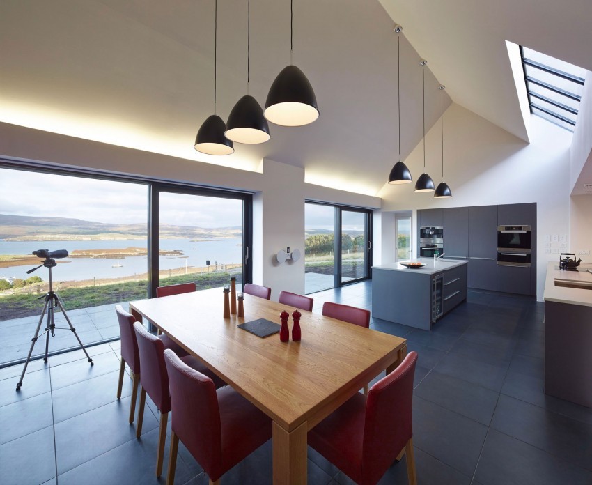 house-in-colbost-09-850x696