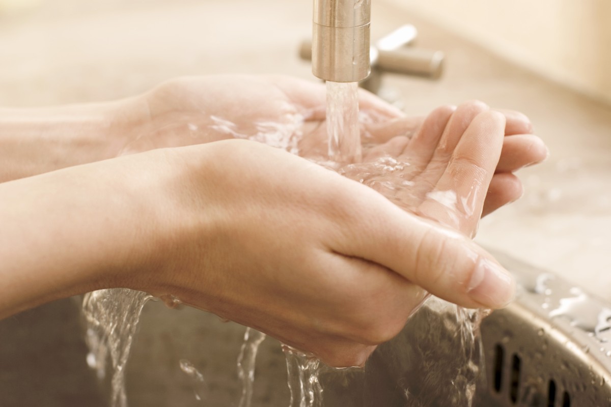 Deco Alerta: Sabias que a maioria dos contratos de fornecimento de água viola a lei?