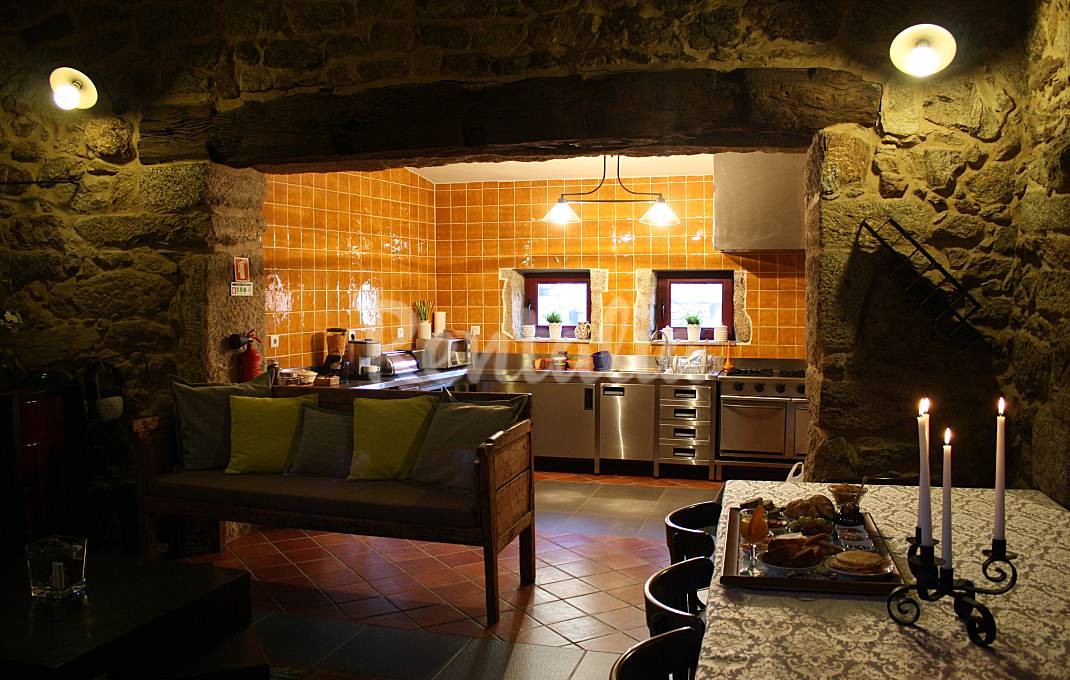 h.4175120.1070.680.0.ffffff.wm_.b756a807