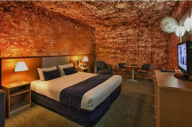 Desert Cave: Dormir no único hotel subterrâneo de luxo no mundo (fotos)