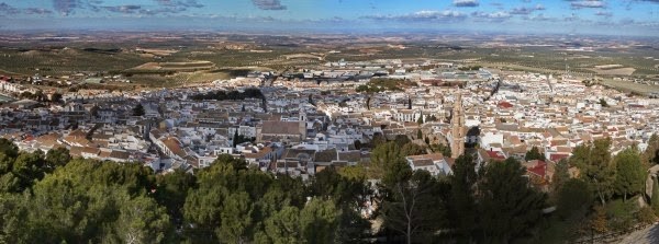 a_city_where_everyone_works_there_is_no_police_and_the_salary_is_1200_euros