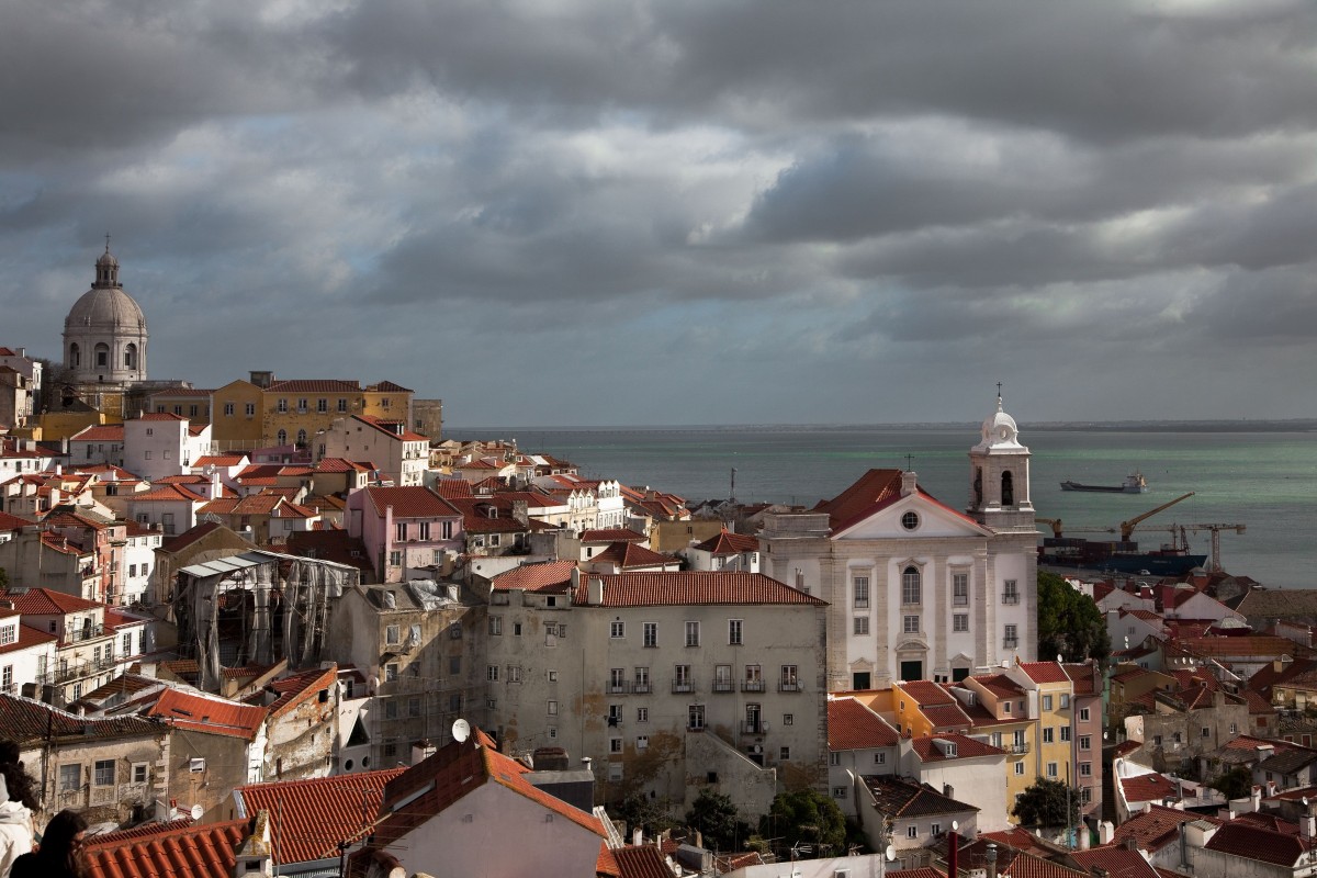 Edifícios abandonados em Lisboa vão ser penalizados pela autarquia da capital.