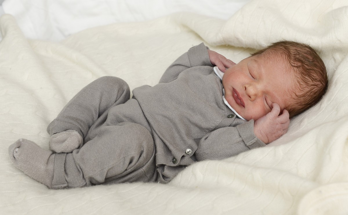 Atenção pais e empresas: licença mais longa de três semanas será mesmo obrigatória 