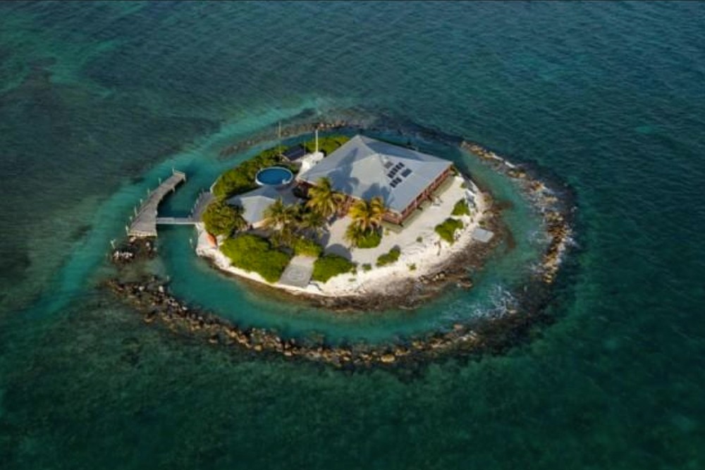 Casas para “fugir” para uma ilha deserta nos EUA (fotos) 