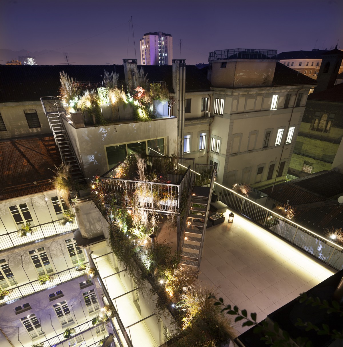 balcone_notturna_dallalto