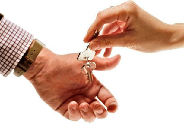 Rendas: cinco famílias são despejadas por dia 