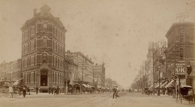 Detroit: do crescimento à decadência da Motor City 