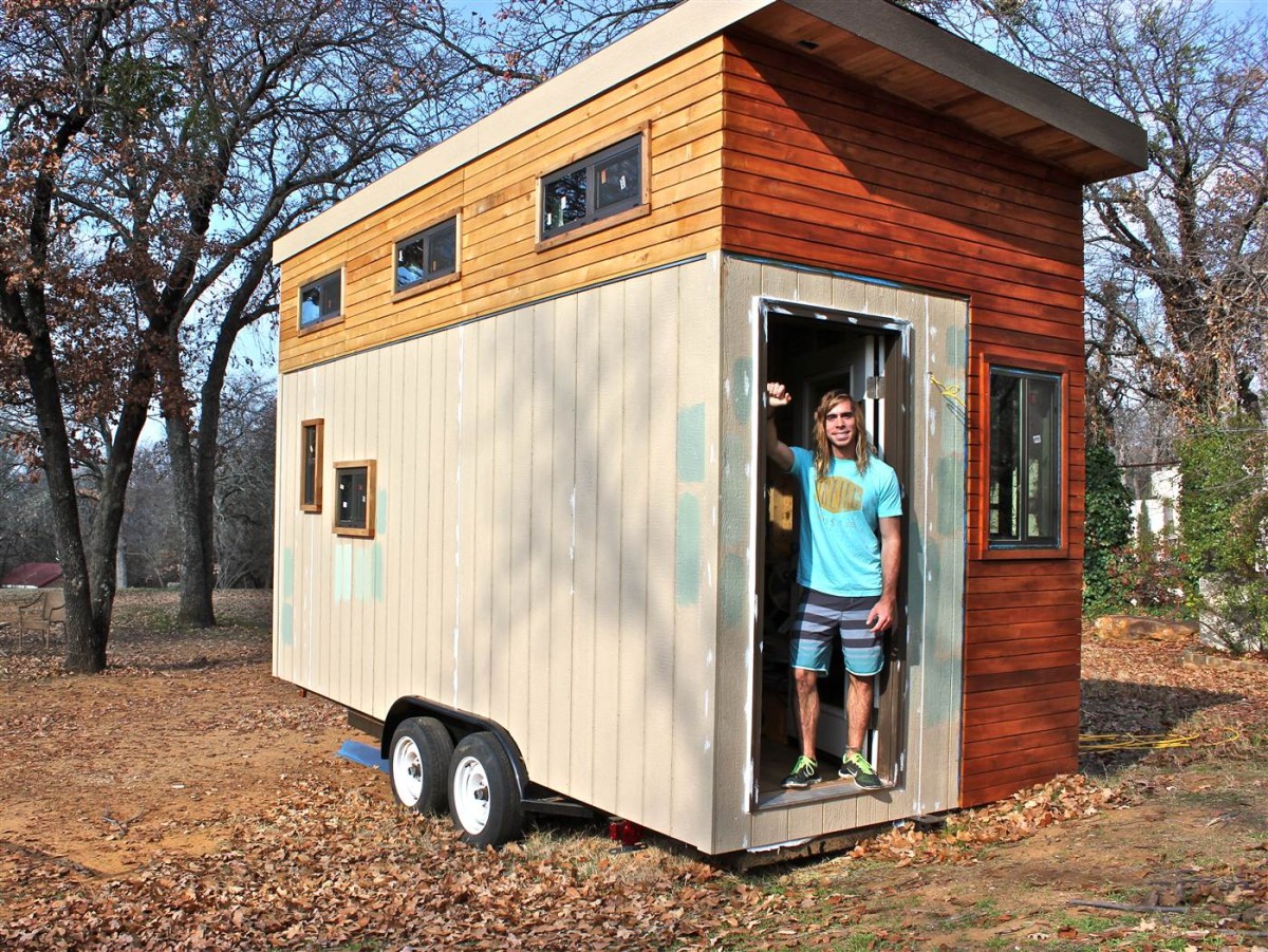 O estudante que construiu o próprio “mini-apartamento” para não arrendar casa e poder pagar a universidade 