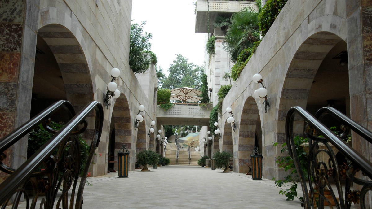 grand-hills-broumana-luxury-hotel-lebanon-quartier-1
