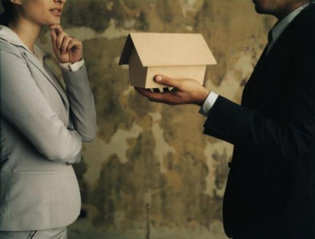 Crédito à habitação: prestação desce para mínimo histórico em agosto 