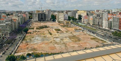Terrenos da Feira Popular em hasta pública com hipoteca judicial