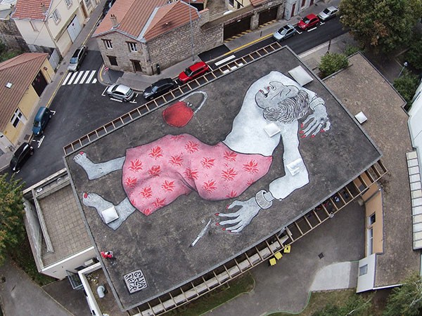 Arte urbana: espetaculares murais de pessoas a dormir vistos do céu (fotos) 