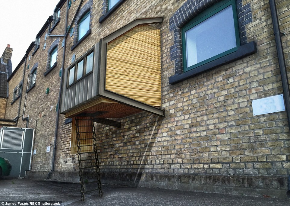 Casas que se “colam a prédios” para os sem-abrigo de Londres