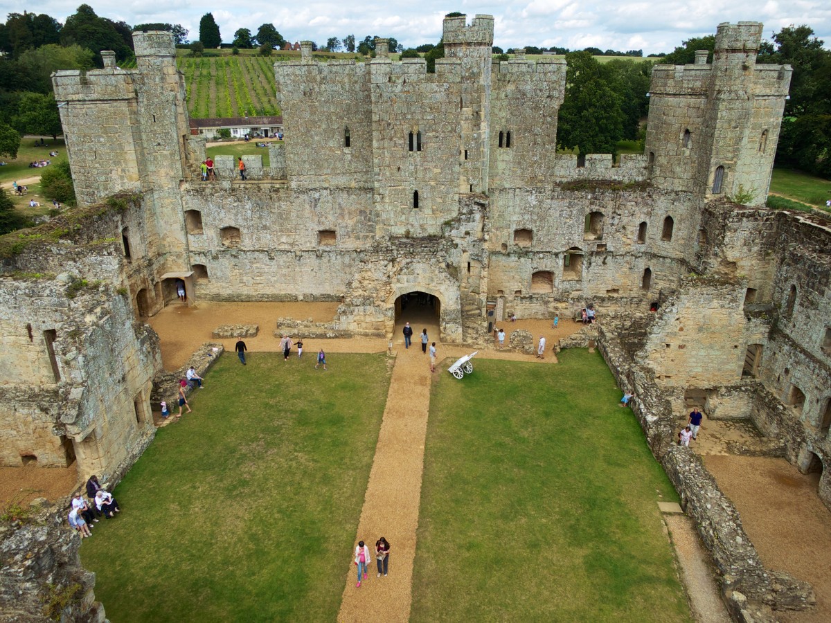 bodiam_castle_03