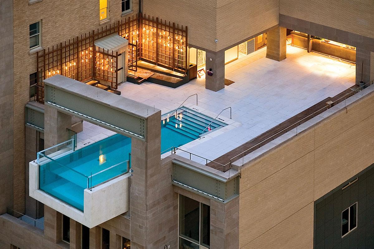 Tens medo das alturas? Então não podes tomar banho nestas 13 espetaculares piscinas (fotos) 