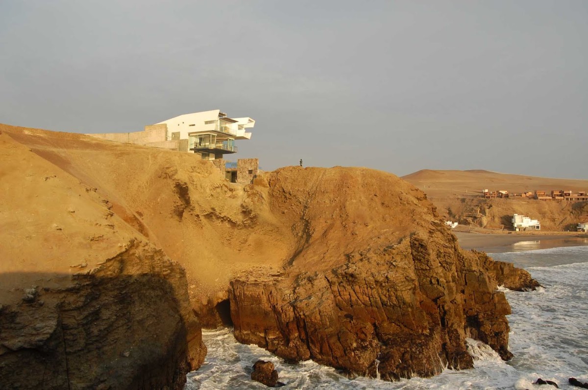 10 casas “penduradas” em penhascos impróprias para quem tem vertigens