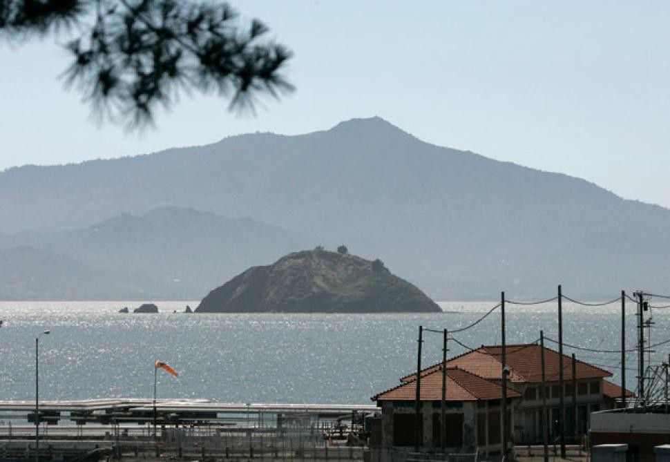 A ilha privada de São Francisco que ninguém quer comprar nem com 77% de desconto