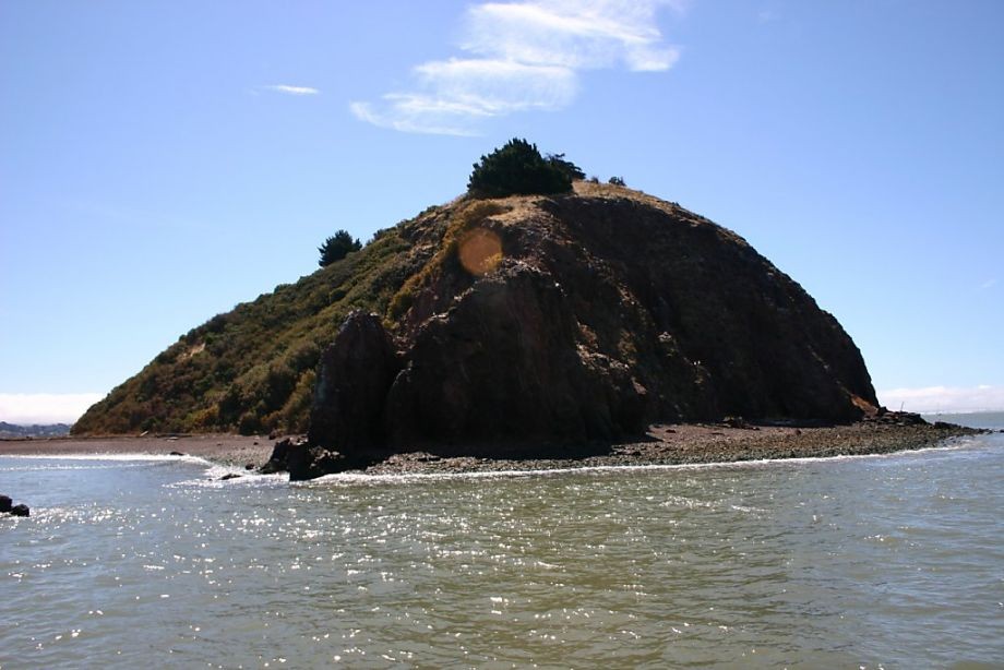 red_rock_island_04