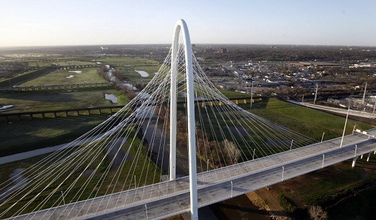 As controversas obras de Calatrava ("pai" da Gare do Oriente): arte ou desastre?