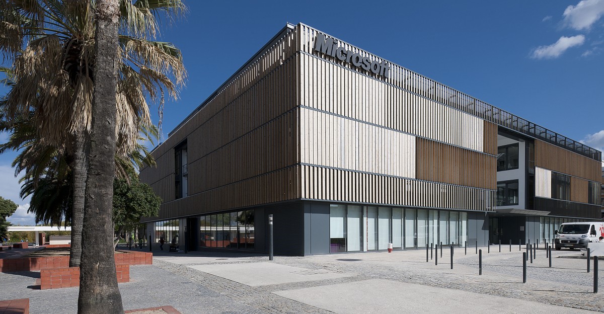 Viagem pelos inovadores escritórios da Microsoft - uma das melhores empresas para trabalhar em Portugal e no mundo