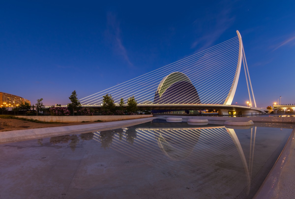 As controversas obras de Calatrava ("pai" da Gare do Oriente): arte ou desastre?