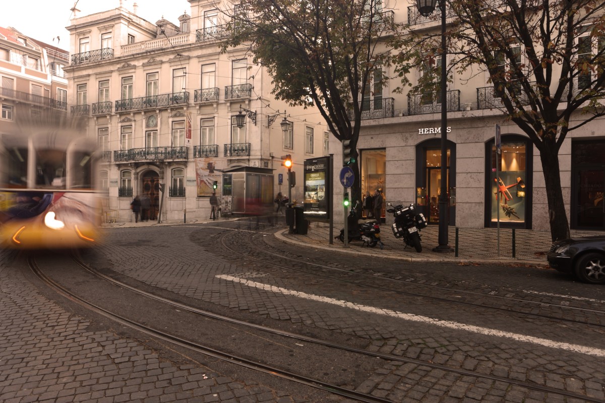 Lisboa: Coporgest vende loja Hermès no Chiado a investidor privado português