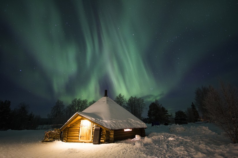 Artic SnowHotel & Glass Igloos: cumpre o sonho de qualquer criança de dormir na terra do Pai Natal 