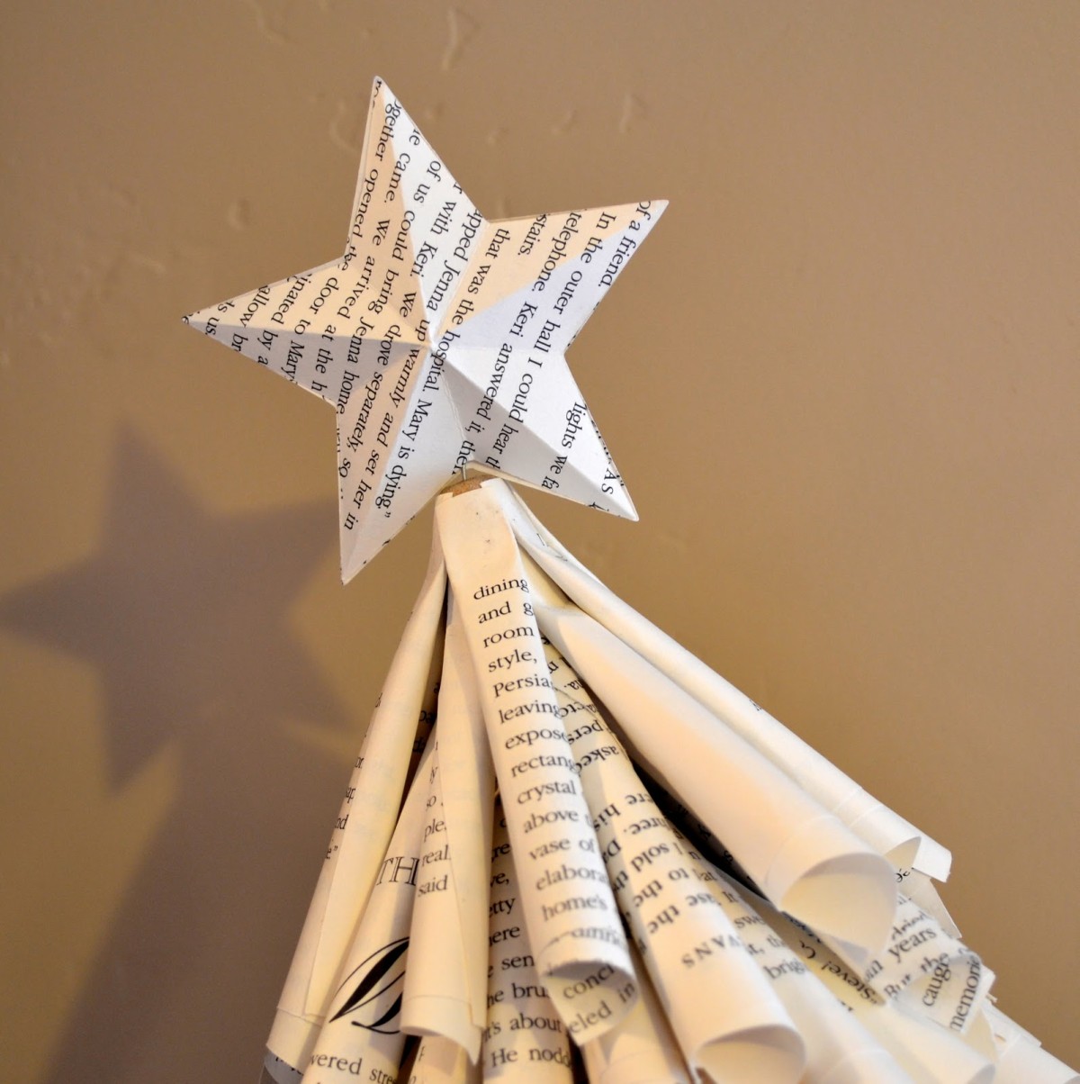 10 árvores de Natal modernas (e pouco convencionais) para decorares a casa sem usares um pinheiro