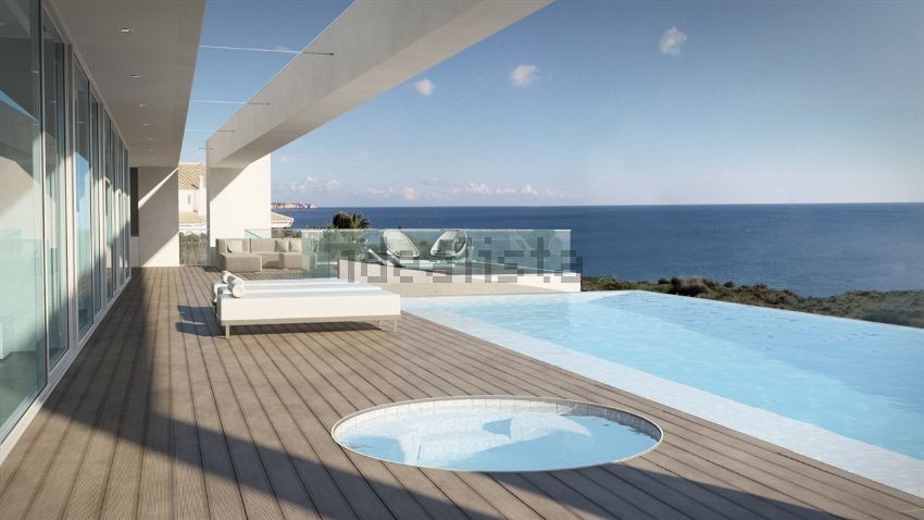 Esta espetacular moradia está localizada em Lagos e custa 3.200.000 euros. Esta espetacular moradia está localizada em Lagos e custa 3.200.000 euros.