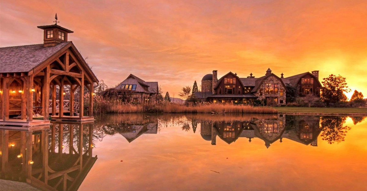 Casas de sonho: Um celeiro transformado numa espetacular mansão rústica com... 20 casas de banho