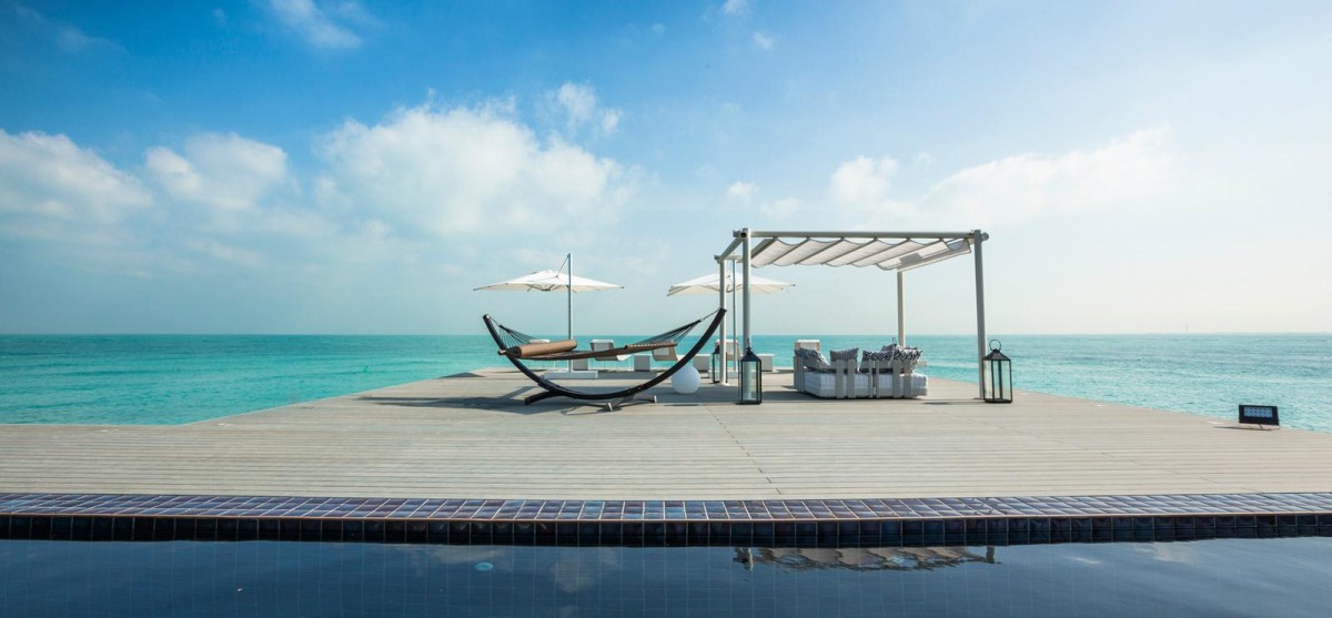 Zaya Nurai Island: O lugar perfeito para te deitares ao sol e não fazeres mais nada (fotos) 