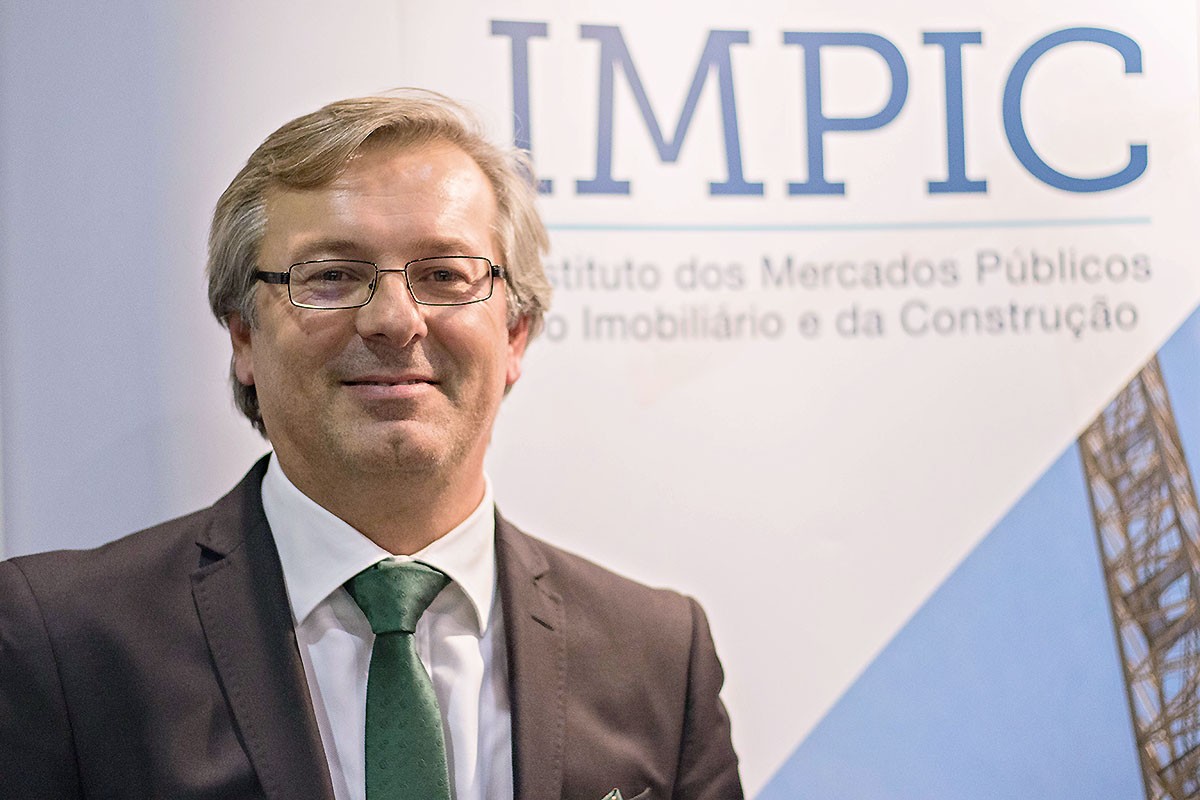 Imobiliárias arriscam multas de até meio milhão de euros se falharem comunicação de transações nos próximos dias