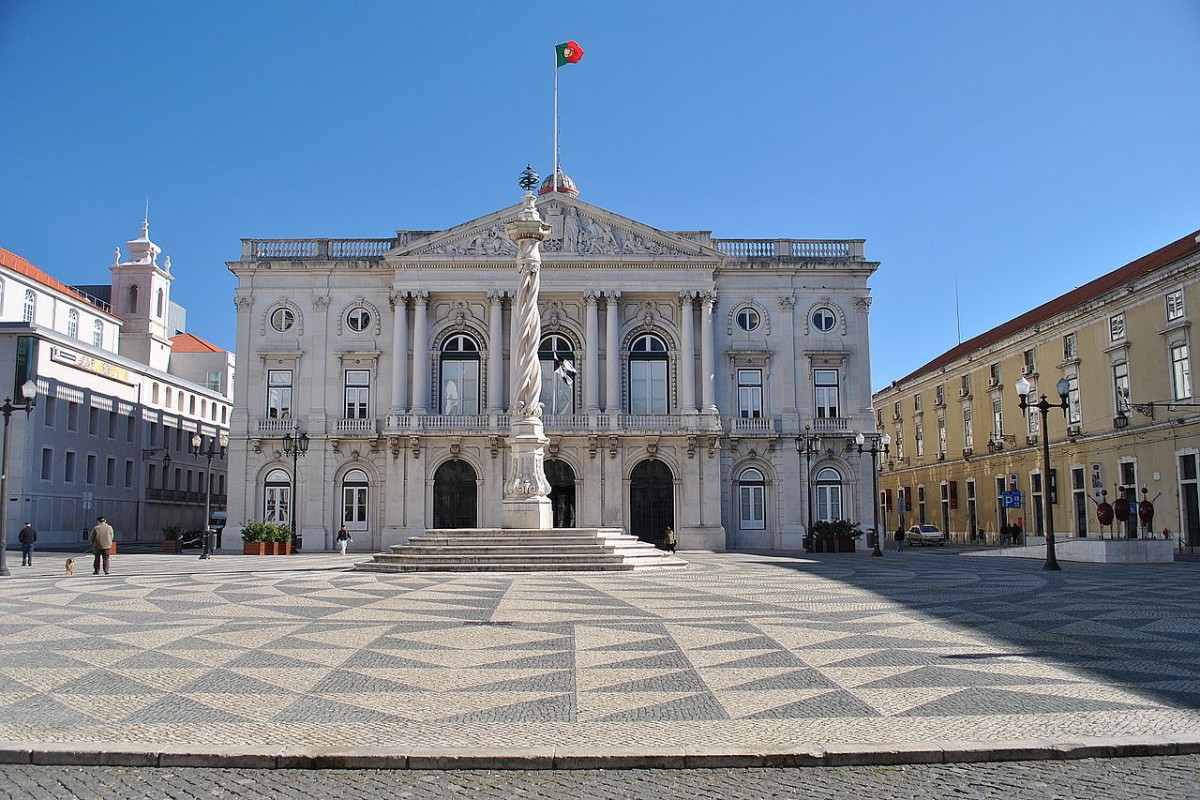 IMI familiar: Lisboa tem de cobrar imposto a casas mais caras