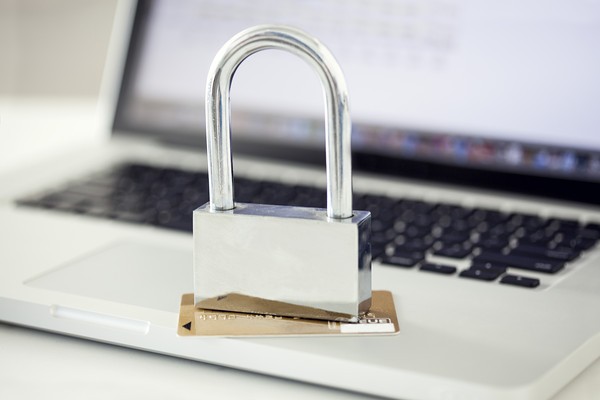 Trocado por miúdos: O teu cartão de crédito está bem protegido?