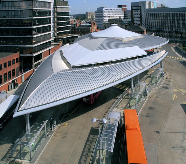 As dez estações de autocarro com melhor design do mundo: uma está em Guimarães... 