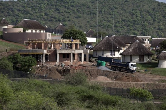 Presidente da África do Sul gastou 15 milhões do Estado para fazer casa de luxo