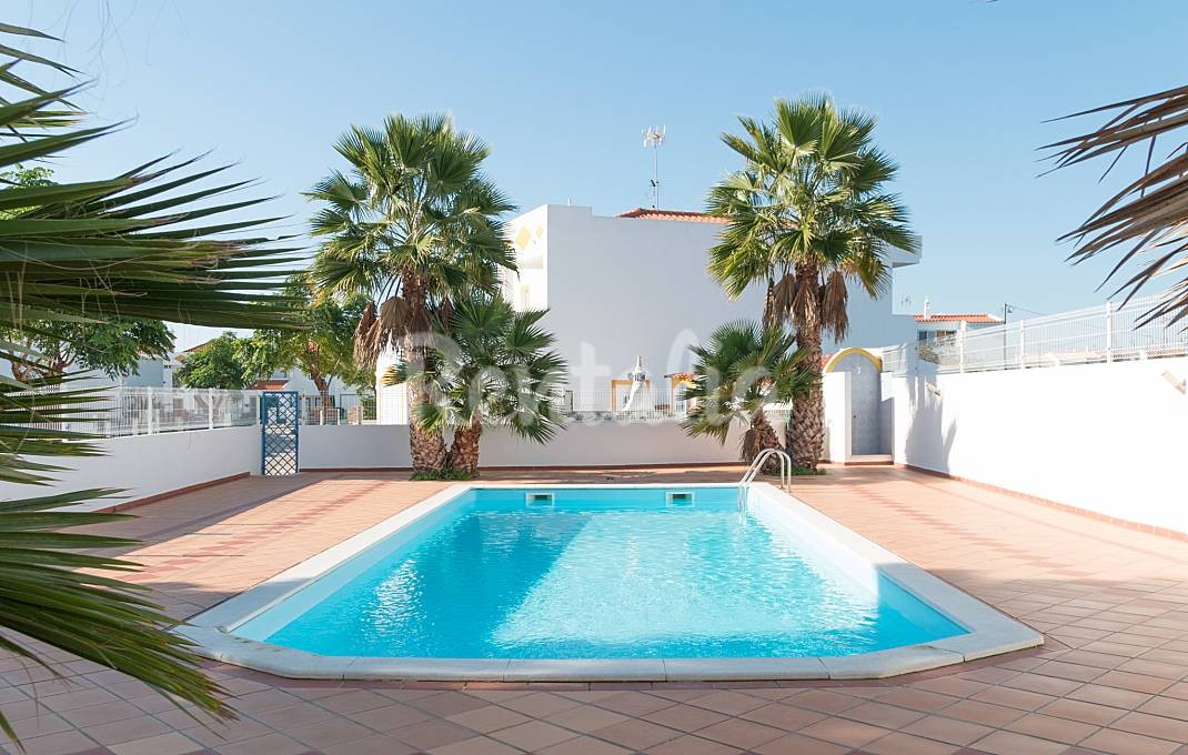 Casas de fim de semana: Escapadela com direito a piscina e praia no Algarve