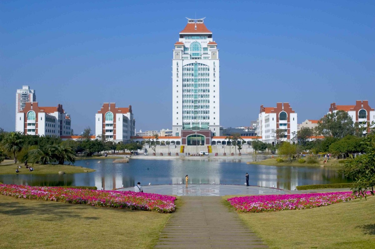 Algumas das universidades mais bonitas do mundo... uma é portuguesa