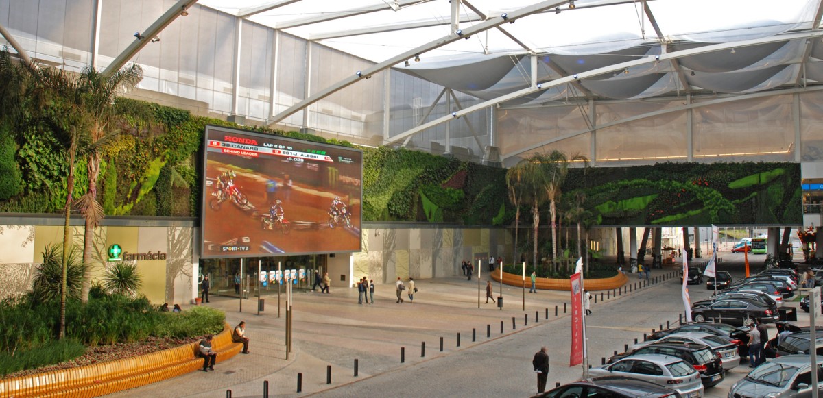 Centro Comercial Dolce Vita, em Lisboa. Centro Comercial Dolce Vita, em Lisboa.