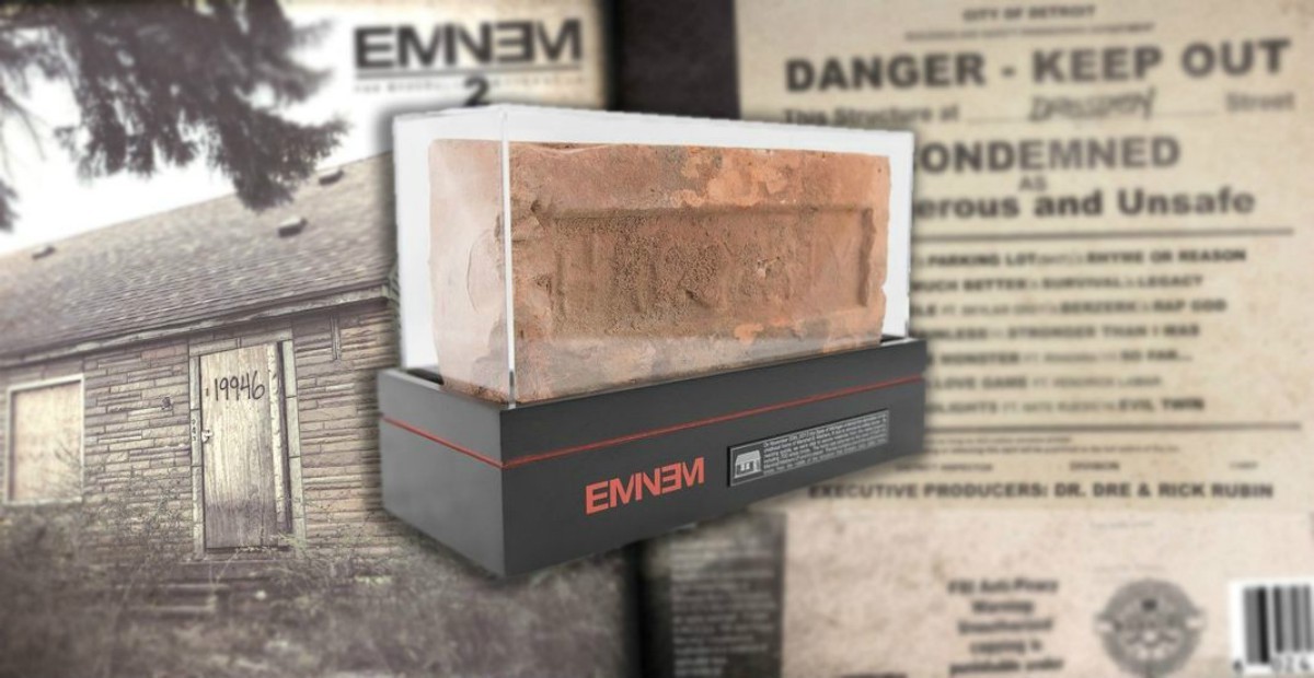 Eminem vende tijolos da casa onde cresceu por quase 300 euros cada 