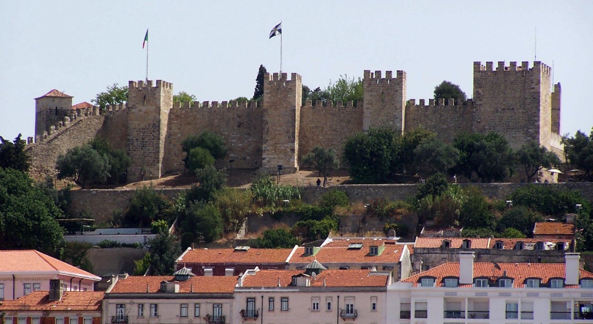 Lisboa: escadas rolantes gratuitas vão ligar Martim Moniz ao Castelo em 2017