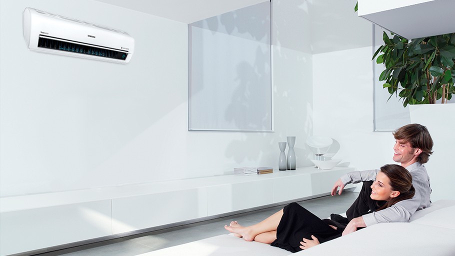 Calor obriga a refrescar a casa (Foto: Samsung). Calor obriga a refrescar a casa (Foto: Samsung).