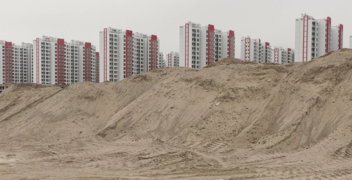 A cidade chinesa que custou 12 mil milhões de euros e na qual vivem apenas 100 mil pessoas