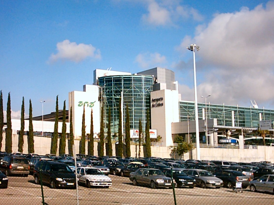 Terrenos do Aeroporto de Lisboa renderam metade do encaixe