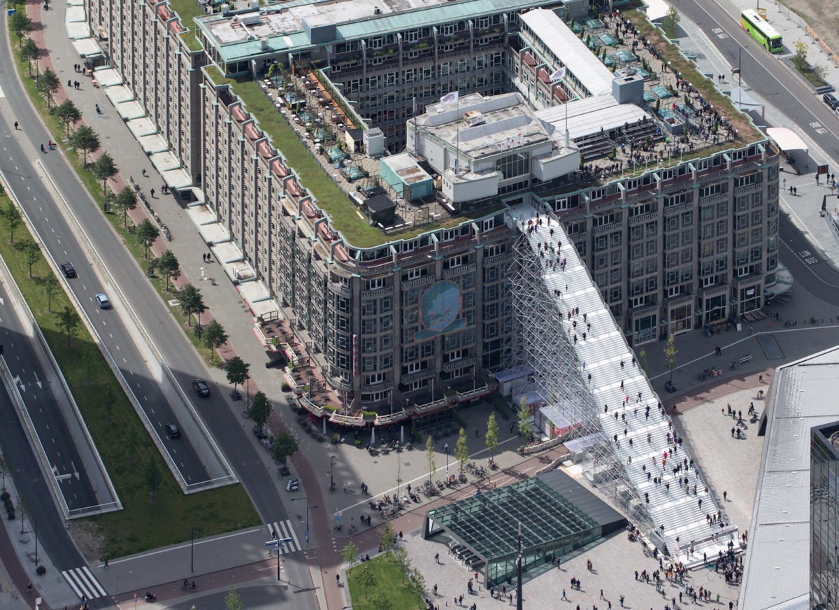 Quem disse que são feios? 10 engenhosos usos de andaimes que desmentem a sua má fama