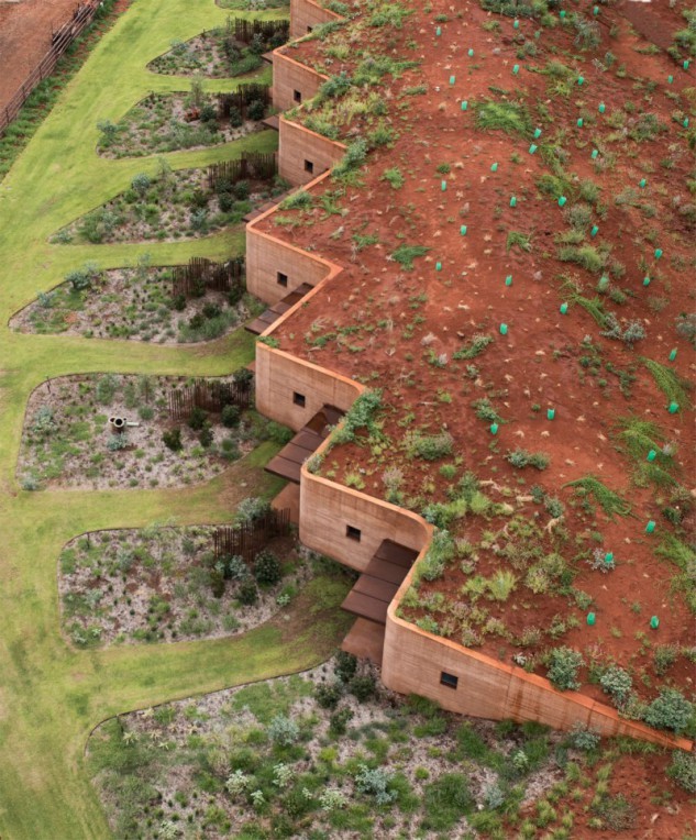 02_luigi-rosselli-architects_the-great-wall_popup