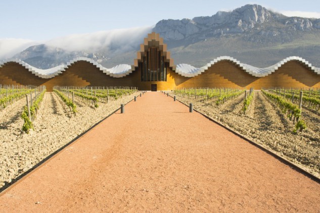 10-bodegas-ysios-rioja-alavesa