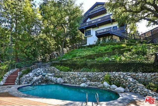 Dormir na cama de DiCaprio ou Mick Jagger? Estas sete casas de famosos podem ser arrendadas...